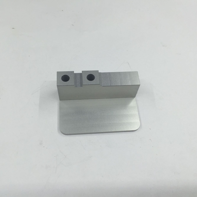 Parti di lavorazione in alluminio CNC personalizzate per prestazioni