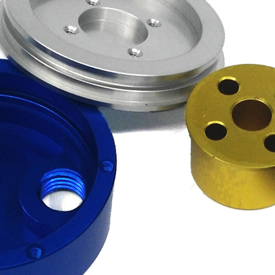 Lavorazione CNC di parti di alluminio e di altri materiali metallici